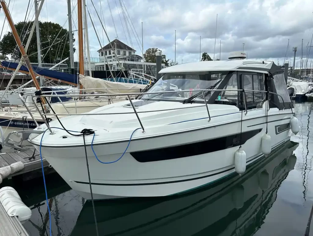 Jeanneau 895 MERRY FISHER OFFSHORE